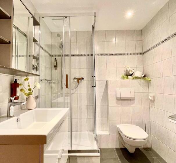 Номер Стандарт, Altdeutsche Weinstube  Superior