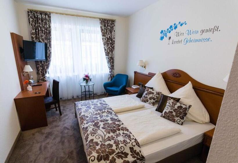 Номер Стандарт, Altdeutsche Weinstube  Superior