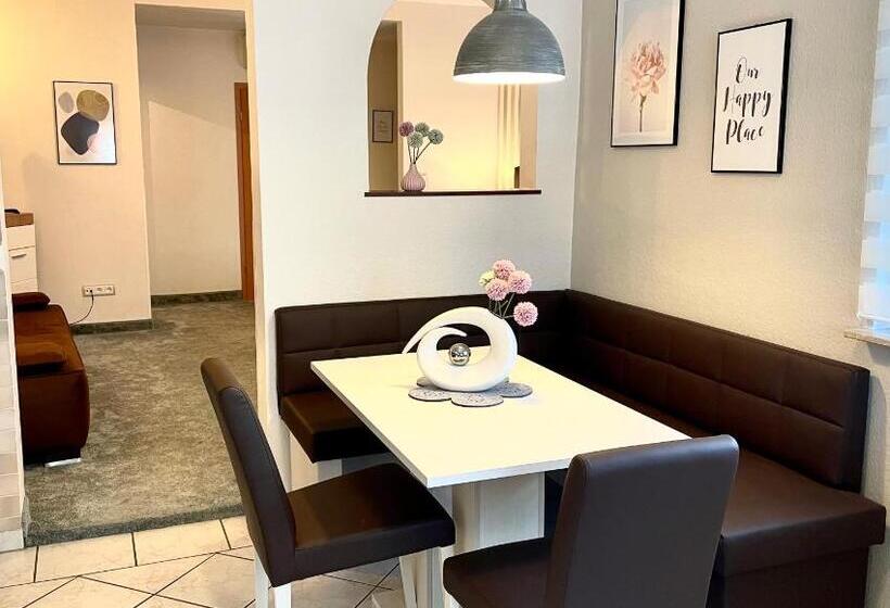 Номер Стандарт Трехместный, Altdeutsche Weinstube  Superior