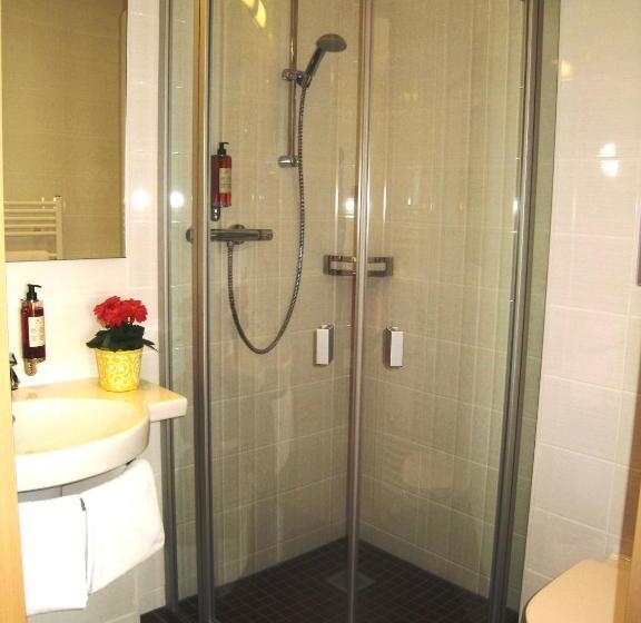 Номер Стандарт Трехместный, Altdeutsche Weinstube  Superior