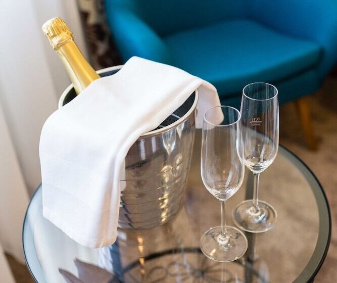 Номер Комфорт, Altdeutsche Weinstube  Superior