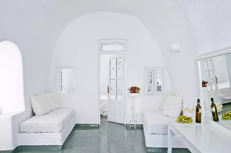 スイート, Cliff Side Suites