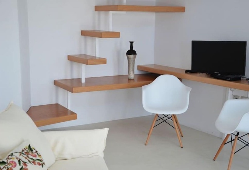 이그제큐티브 스위트, Cliff Side Suites