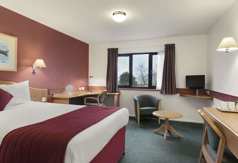 Номер Стандарт, Days Inn Hotel Abington   Glasgow