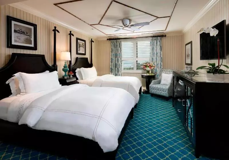 Perhehuone, Days Inn Hotel Abington   Glasgow