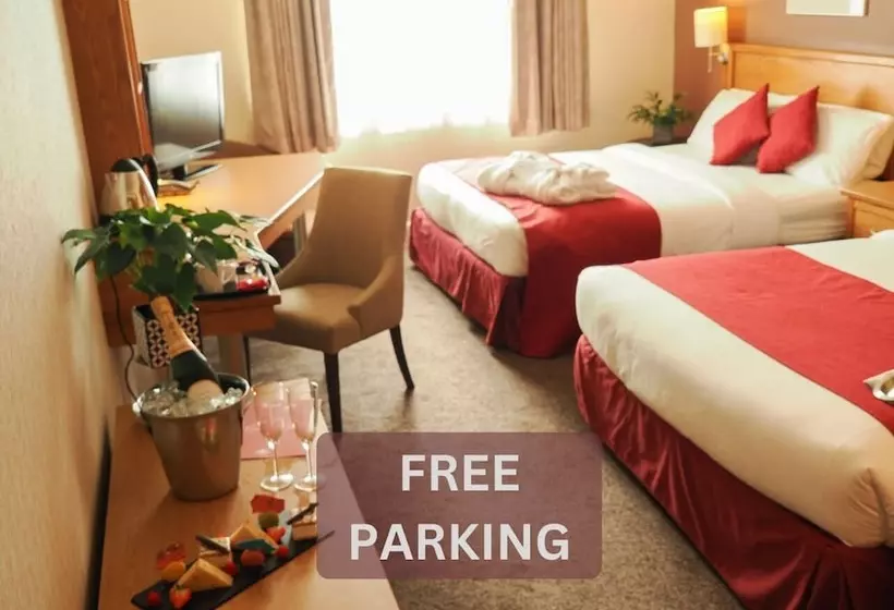 اتاق استاندارد با 2 تخت دوبل, Future Inn Cardiff Bay