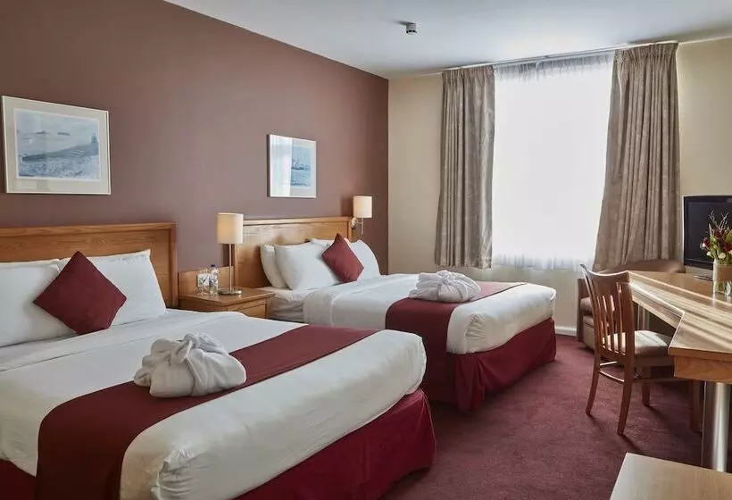 اتاق استاندارد با 2 تخت دوبل, Future Inn Cardiff Bay