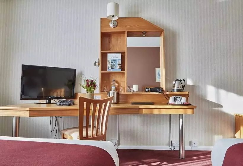 اتاق استاندارد با 2 تخت دوبل, Future Inn Cardiff Bay