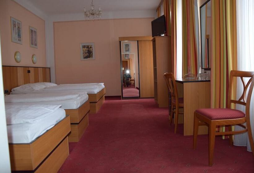 اتاق سوپریور چهار تخته, Garten  Und Kunsthotel Gabriel City