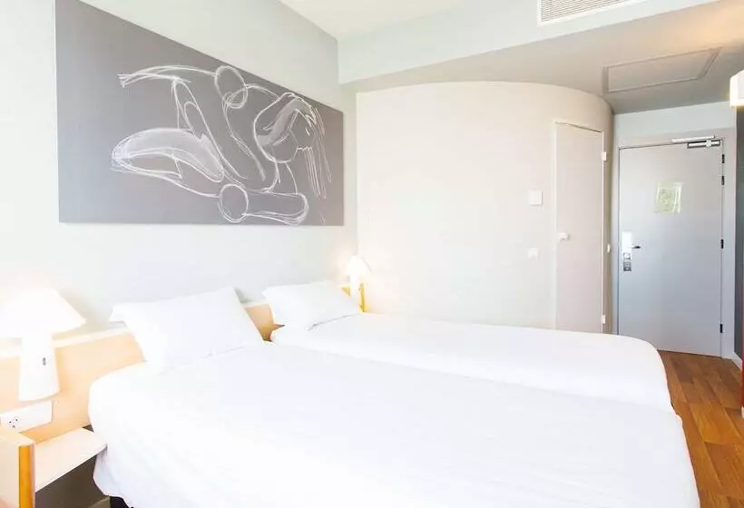 スタンダードルーム, Ibis Elche