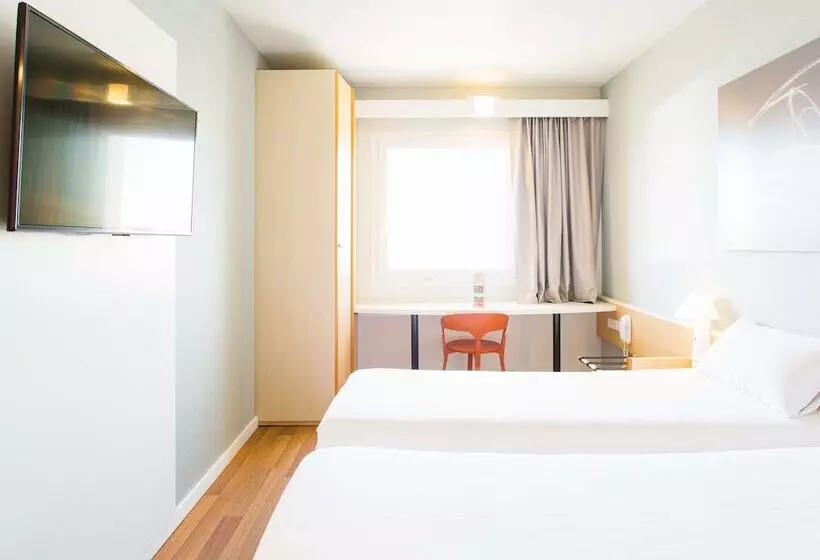 スタンダードルーム, Ibis Elche