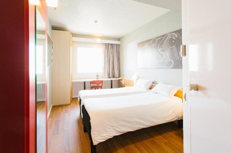 Номер Стандарт, Ibis Elche