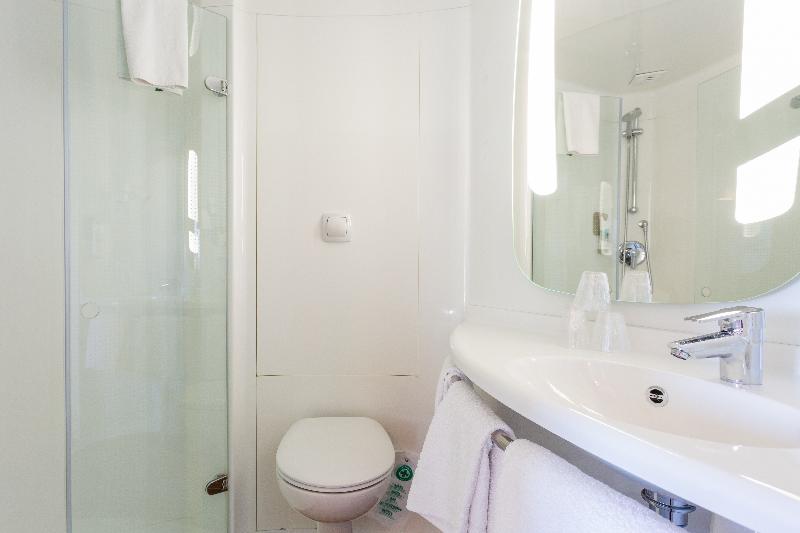Номер Стандарт, Ibis Elche