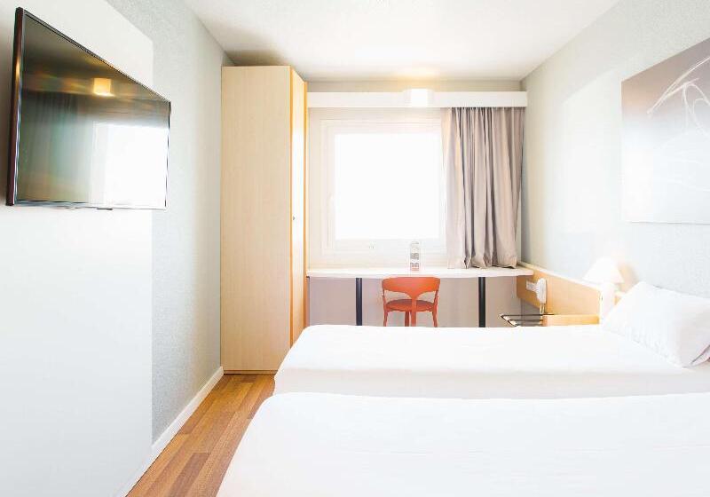 Номер Стандарт, Ibis Elche