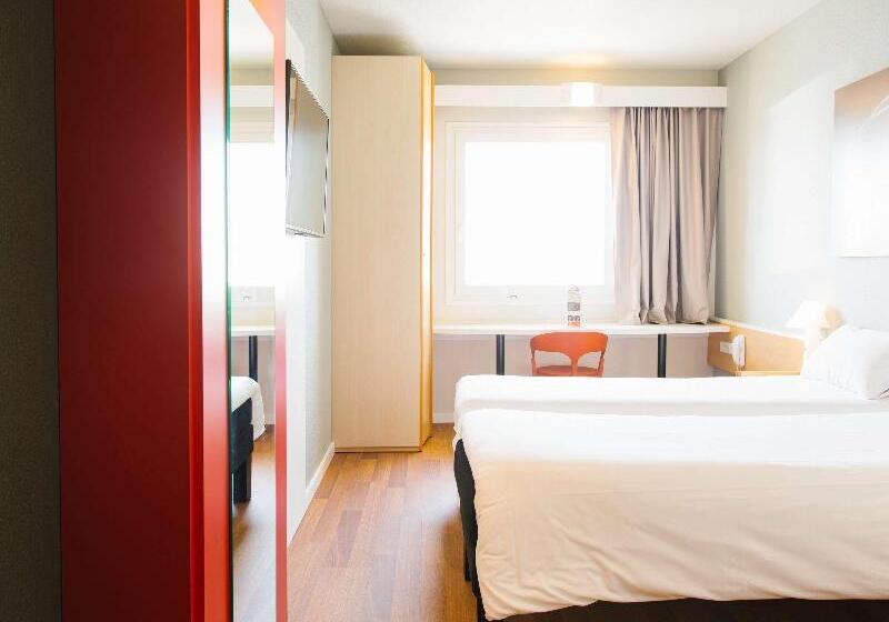 Номер Стандарт, Ibis Elche