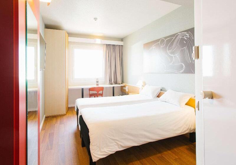 Номер Стандарт, Ibis Elche