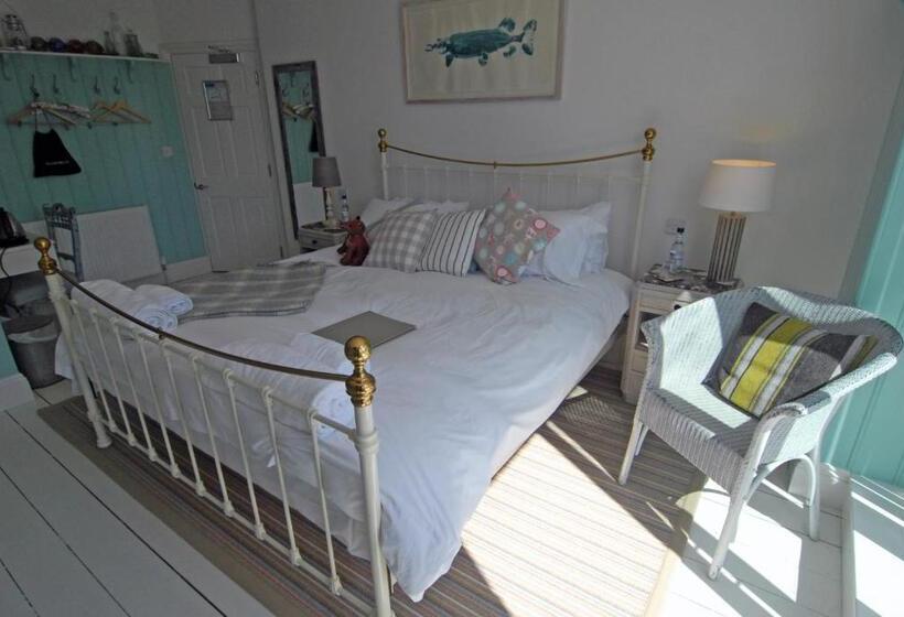 غرفة سوبيريور, Lulworth Cove Inn