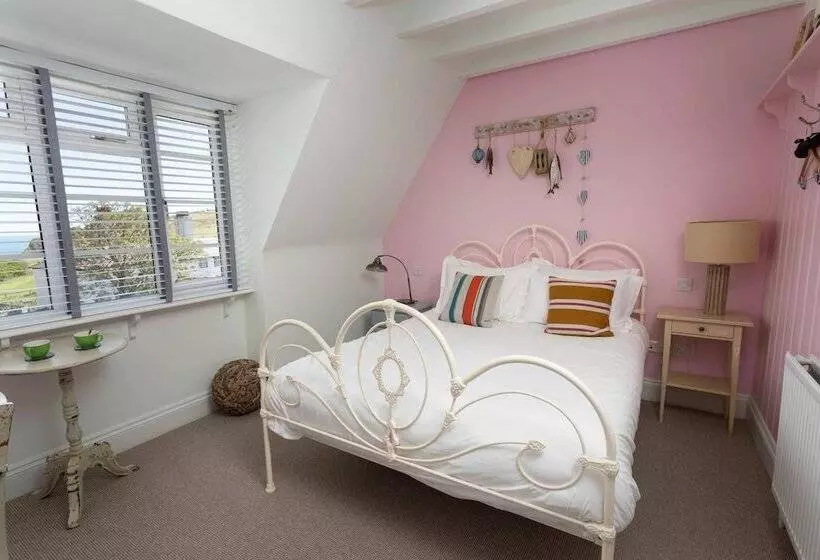 オーシャンビュースタンダードルーム, Lulworth Cove Inn