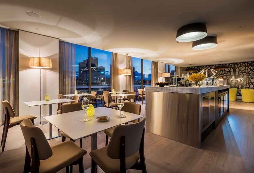 סוויטה, Parkroyal Parramatta