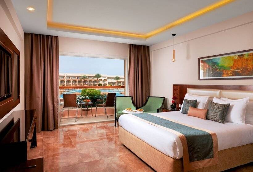 Habitación Deluxe Vista Piscina, Pickalbatros Royal Moderna Sharm  Aqua Park