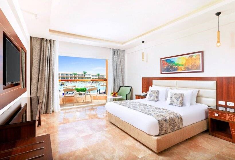 Habitación Deluxe Vista Piscina, Pickalbatros Royal Moderna Sharm  Aqua Park