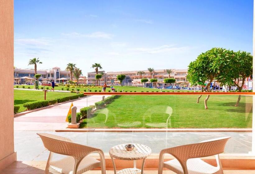 Habitación Deluxe Vista Jardín, Pickalbatros Royal Moderna Sharm  Aqua Park