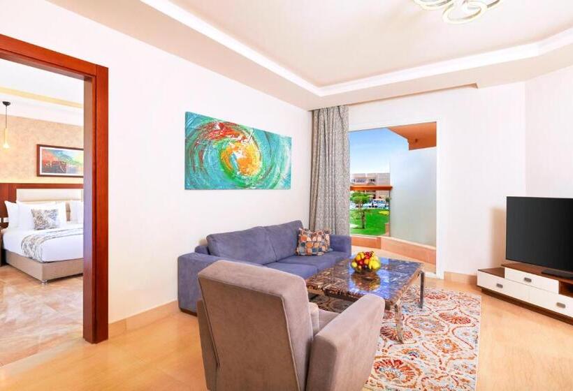 Junior Suite, Pickalbatros Royal Moderna Sharm  Aqua Park