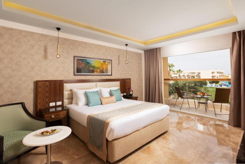 Junior Suite, Pickalbatros Royal Moderna Sharm  Aqua Park