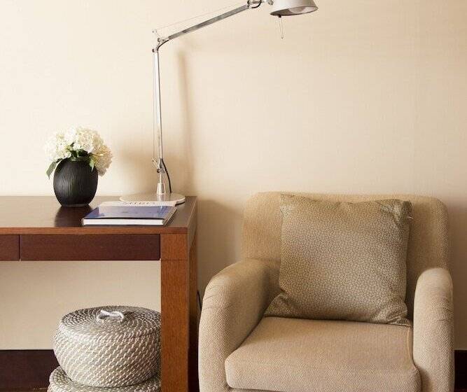 סוויטת ג'וניור נוף למפרץ, Porto Carras Meliton