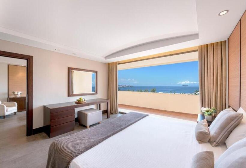 סוויטה נוף לים, Porto Carras Meliton