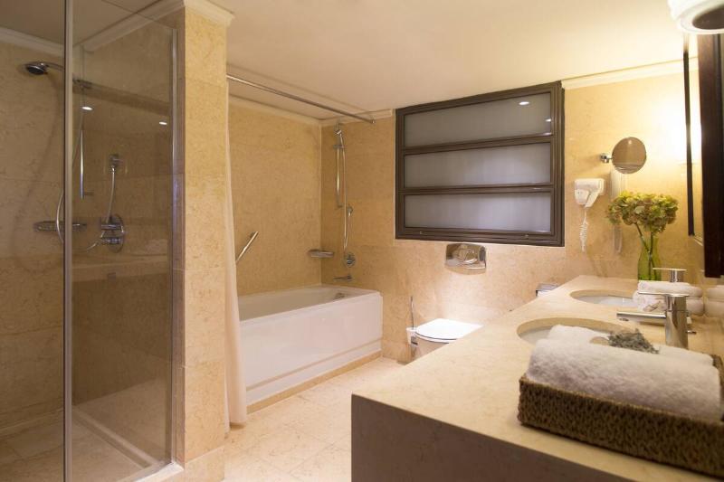 סוויטה, Porto Carras Meliton