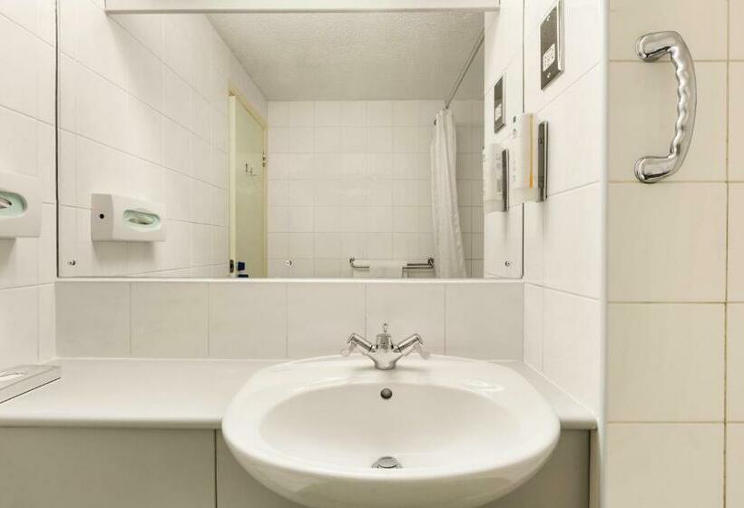 غرفة عائلية, Ramada London South Mimms