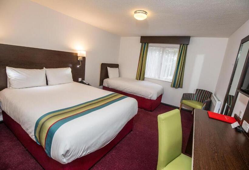 Семейный Номер, Ramada London South Mimms