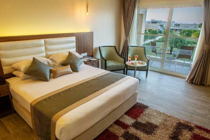 Habitación Deluxe Vista Jardín, Pickalbatros Royal Moderna Sharm  Aqua Park