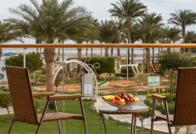 Habitación Deluxe Vista Jardín, Pickalbatros Royal Moderna Sharm  Aqua Park