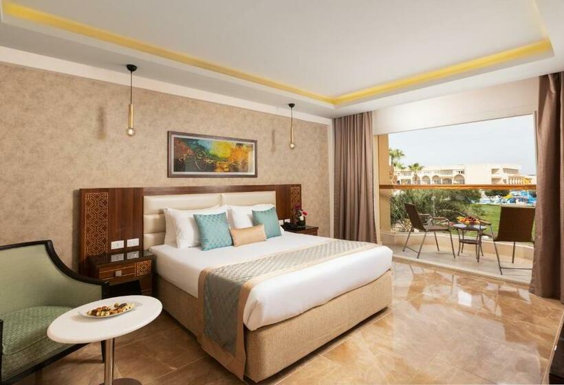 Junior Suite, Pickalbatros Royal Moderna Sharm  Aqua Park