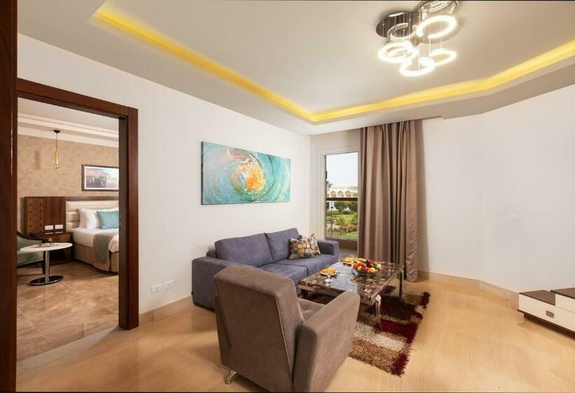 Junior Suite, Pickalbatros Royal Moderna Sharm  Aqua Park