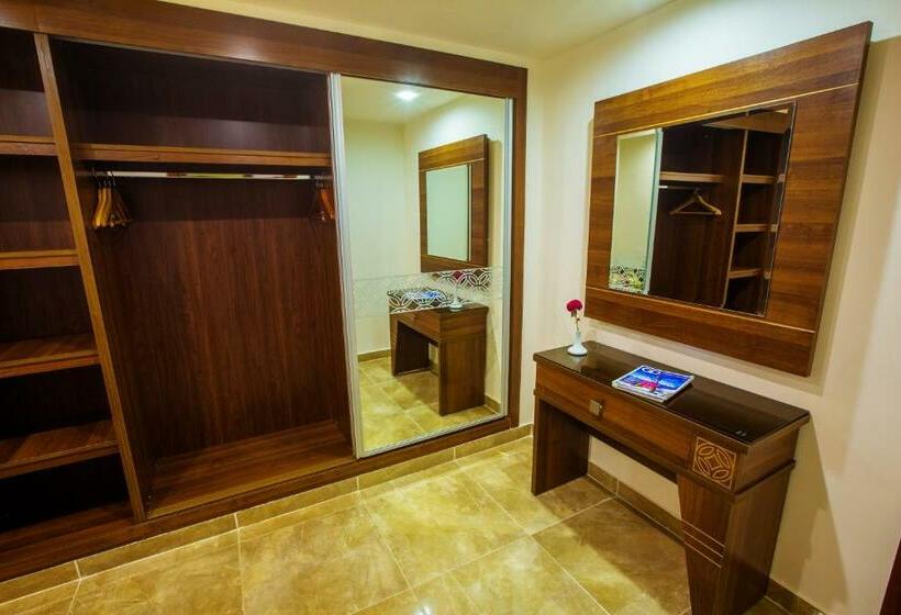 Junior Suite, Pickalbatros Royal Moderna Sharm  Aqua Park