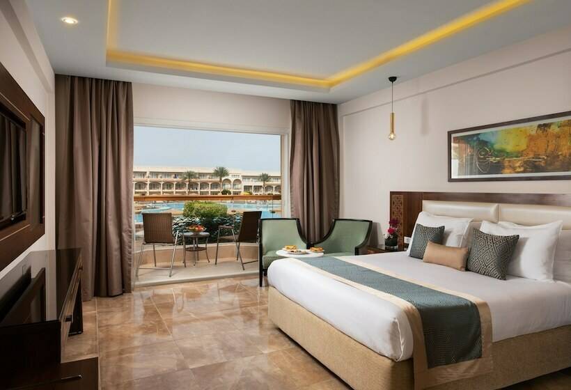 Habitación Deluxe Vista Piscina, Pickalbatros Royal Moderna Sharm  Aqua Park
