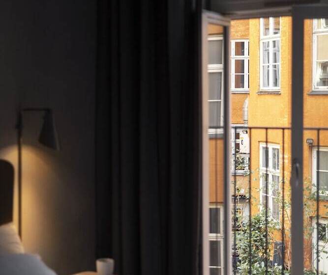 수피리어 룸, Sp34