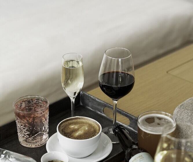 발코니가 있는 스위트, Sp34