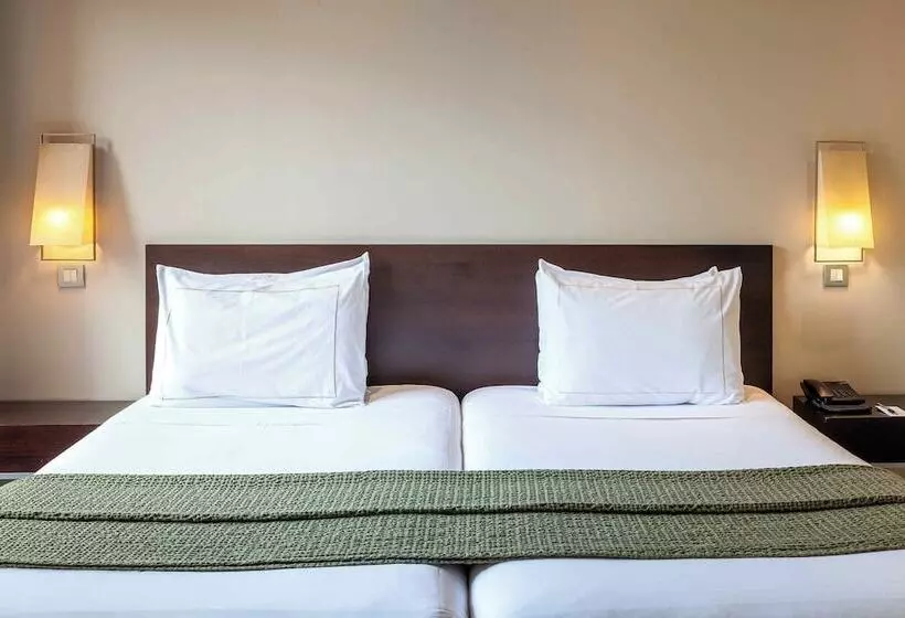 سوئیت جونیور با تراس, Suites Viena Plaza De Espana