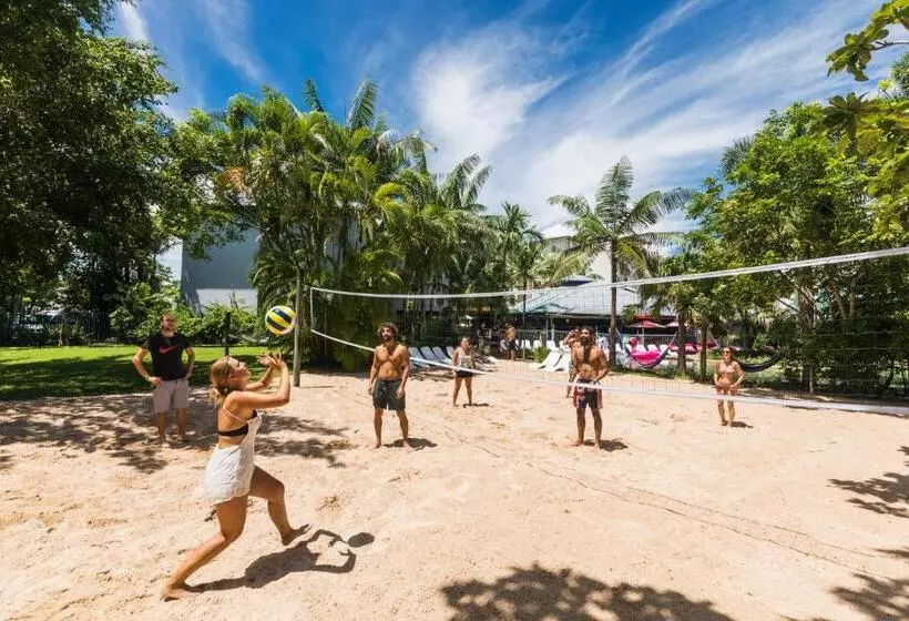 اتاق استاندارد با سرویس بهداشتی مشترک, Summer House Cairns