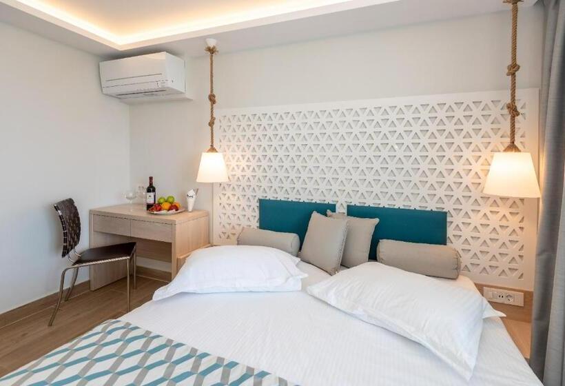 スタンダードシングルルーム, Triton Boutique