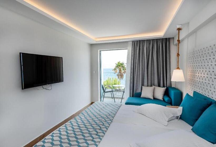 スタンダードルーム, Triton Boutique