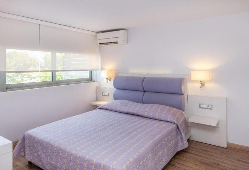 2 Bedrooms Suite Sea View, Triton Boutique