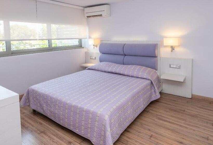 2 Bedrooms Suite Sea View, Triton Boutique