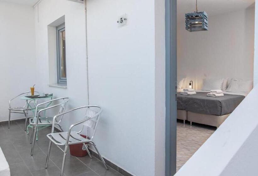 标准工作室, Villa Valvis