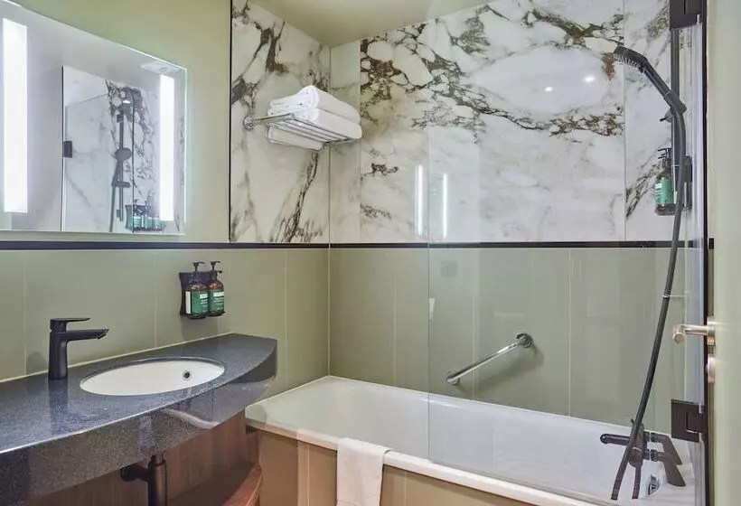 اتاق پرمیوم, Voco Paris   Porte De Clichy, An Ihg