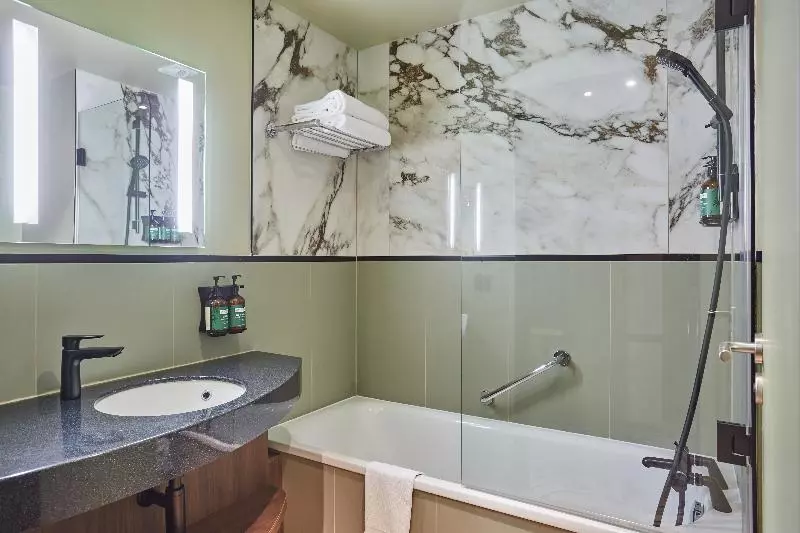 اتاق استاندارد, Voco Paris   Porte De Clichy, An Ihg